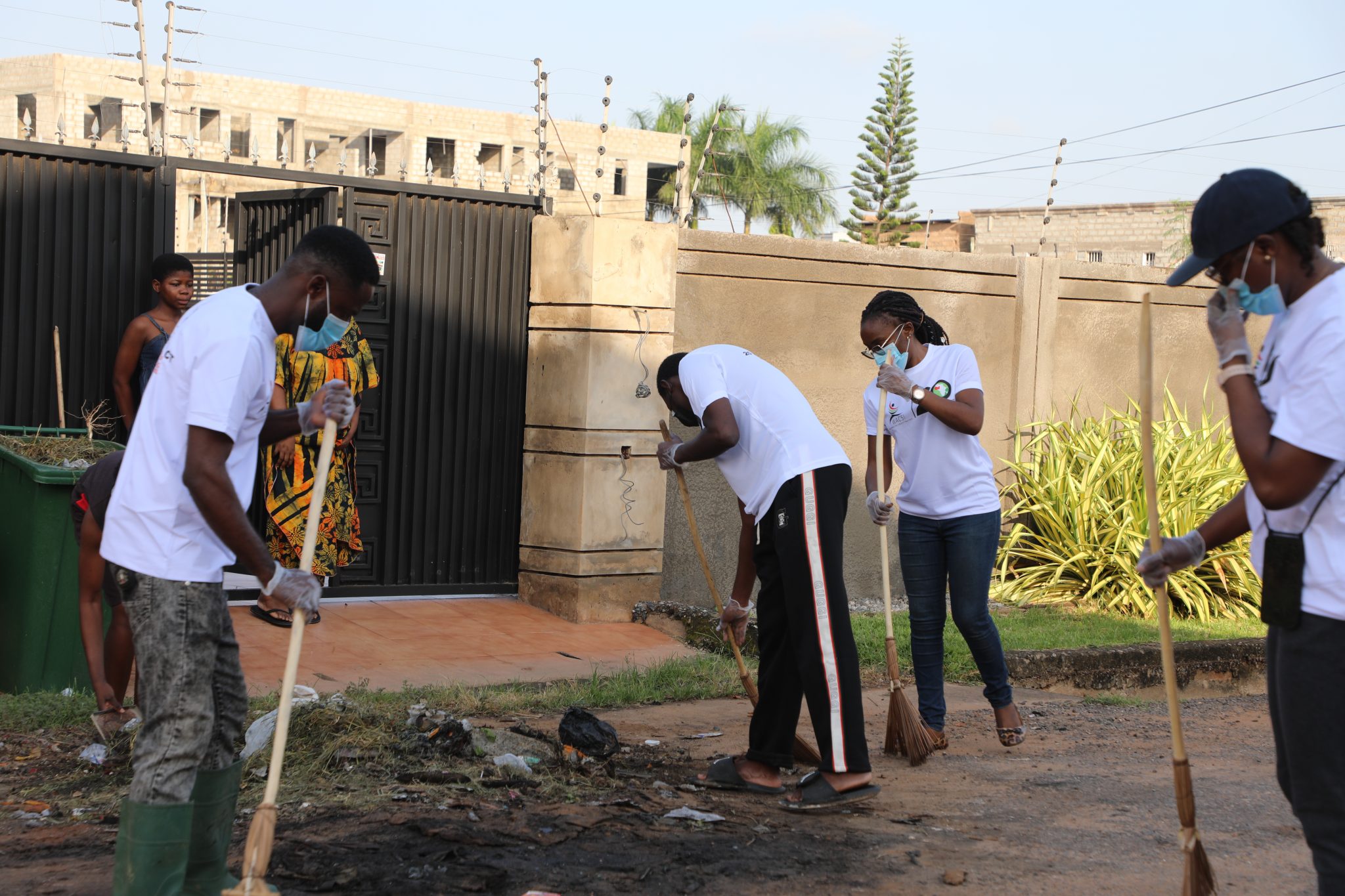 WACSI Marks 20th Anniversary with Community Clean Up and Free Health ...